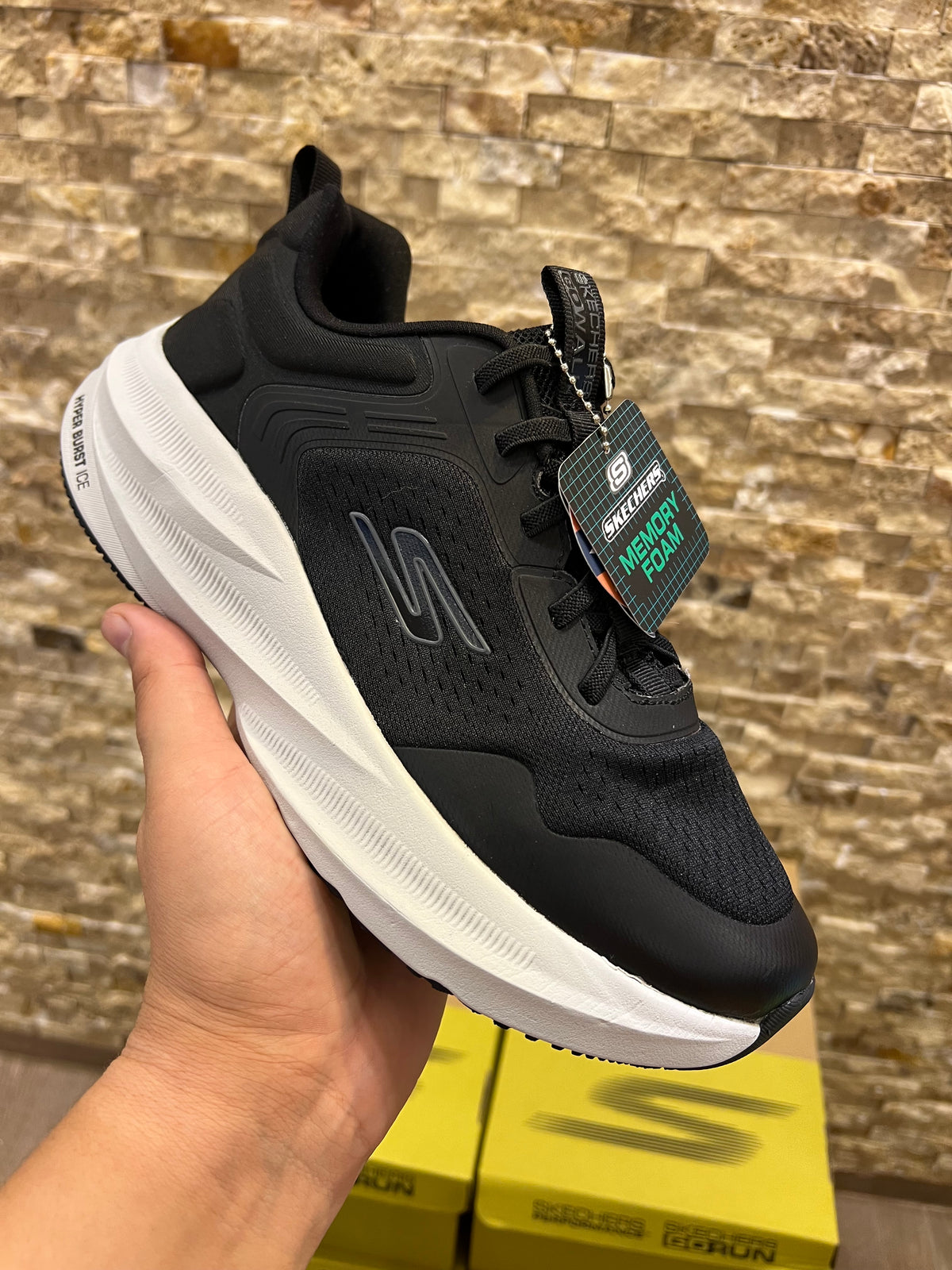 Skechers 🇨🇳
